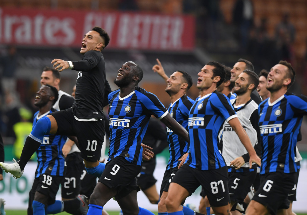 罗马诺：约尔迪-克鲁伊夫或马克斯维尔可能出任阿贾克斯总监（罗马诺：约尔迪-克鲁伊夫、马克斯维尔成阿贾克斯总监候选）