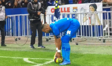 曼晚：阿莫林在高层会面中表示，不会将拉什福德列入未来计划（曼晚：阿莫林与高层会谈称，拉什福德不在其未来计划内）