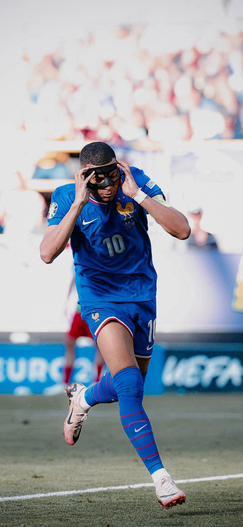 欧冠淘汰赛前瞻：拜仁客战巴黎,（欧冠淘汰赛前瞻：拜仁客场挑战巴黎）