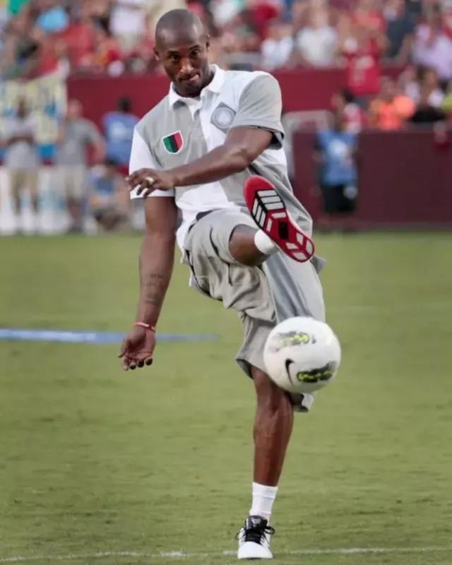 德拉富恩特：莫拉塔对西班牙很重要，国家队大门永远为他敞开（德拉富恩特：莫拉塔是西班牙关键球员，国家队随时向他敞开大门）