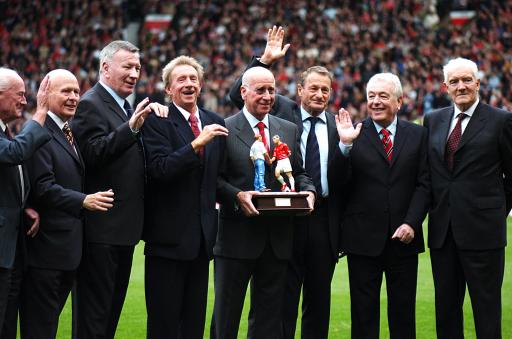 湖人浓眉哥篮下统治球队获胜（浓眉统治内线助湖人取胜）