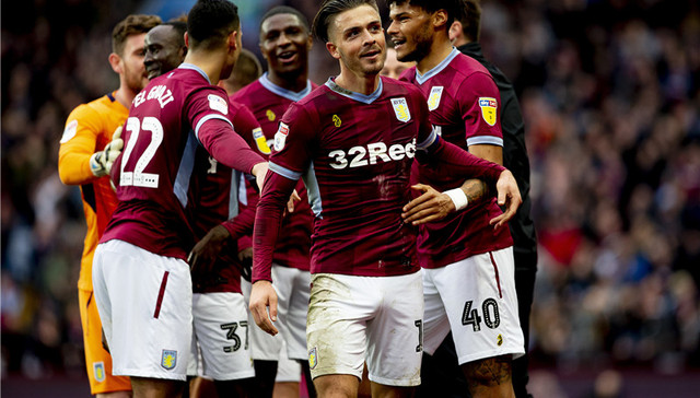 凌空斩世界波，王燊超当选中超官方第29轮最佳球员（世界波凌空破门，王燊超荣膺中超第29轮官方最佳球员）