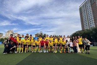 埃弗顿旧将：内维尔以为自己是瓜迪奥拉，他的战术分析省省吧（埃弗顿前将炮轰：内维尔把自己当瓜迪奥拉，别再指点战术了）