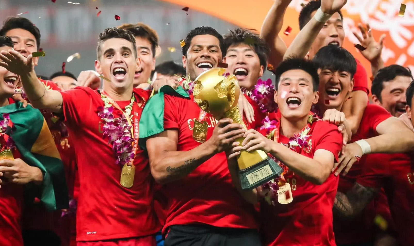 法媒：阿尔及利亚有意招揽姆巴佩弟弟埃唐，球员本人暂未表态（法媒：阿尔及利亚欲招入姆巴佩之弟埃唐，球员尚未回应）