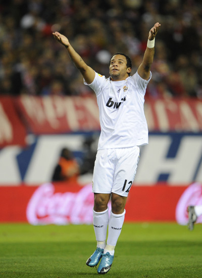 爆射破门建功！马尔穆什4次射正1粒进球，荣膺全场最佳（马尔穆什4次射正斩1球，劲射破网当选全场最佳）