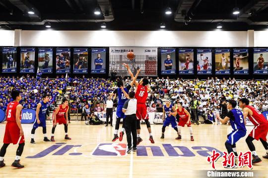 talkSPORT：多家沙特俱乐部有意萨拉赫，每赛季收入可达1.75亿镑（据talkSPORT报道，多家沙特豪门有意引进萨拉赫，其年收入或高达1.75亿英镑）