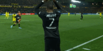 湖人浓眉哥篮下统治锁定胜利